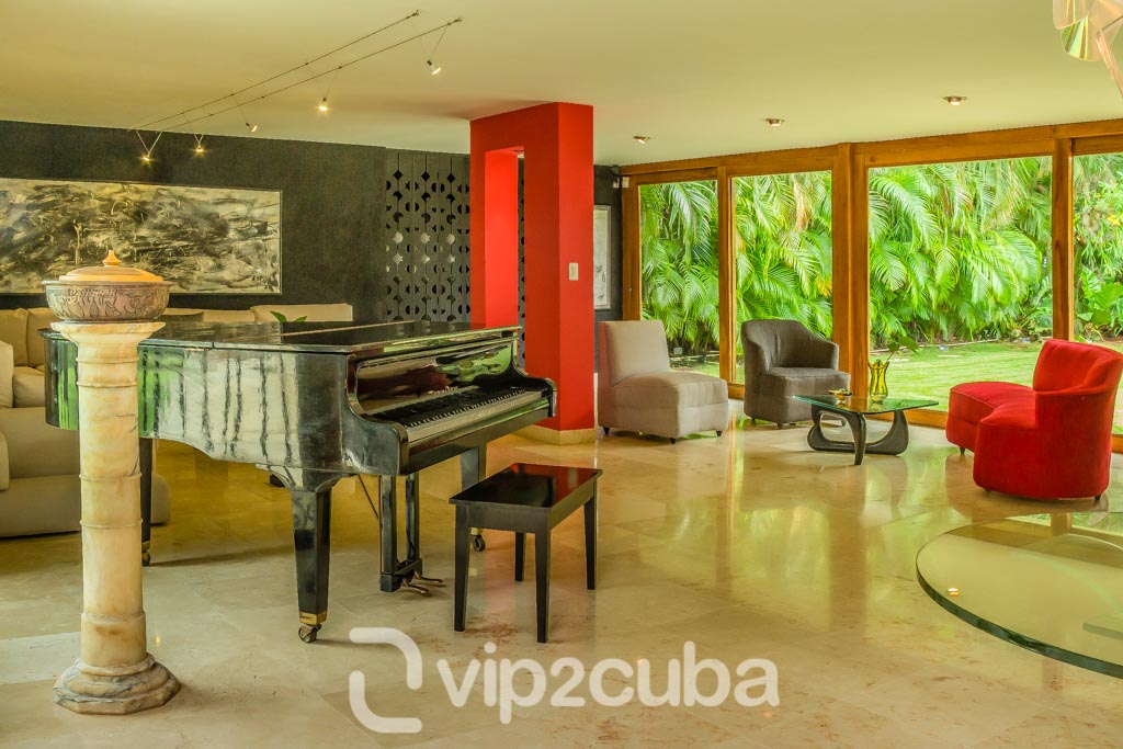 RHPL163 4BR/4BT Luxury VIP Villa with pool in Siboney Havana Cuba