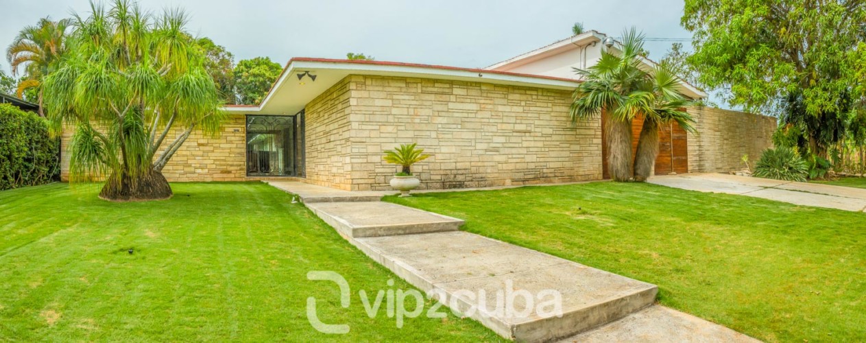 RHPL163 4BR/4BT Luxury VIP Villa with pool in Siboney Havana Cuba