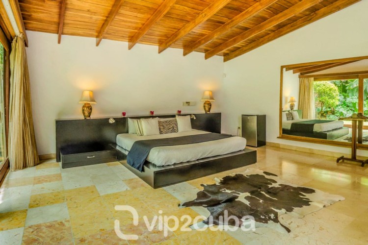 RHPL163 4BR/4BT Luxury VIP Villa with pool in Siboney Havana Cuba