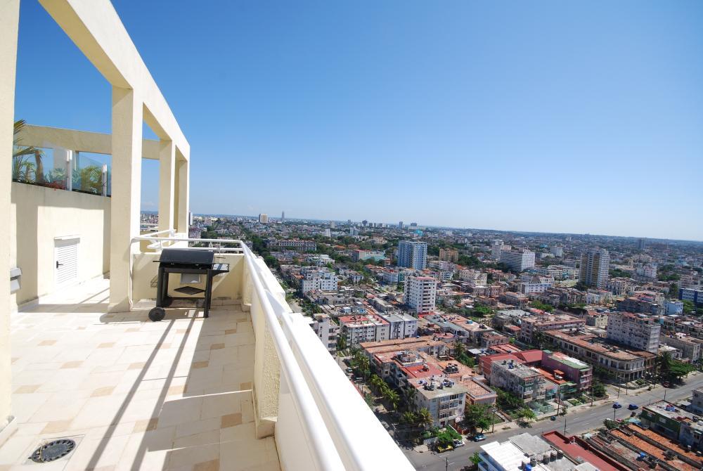 RHPLZ15 Luxury penthouse south/incredible view of Havana